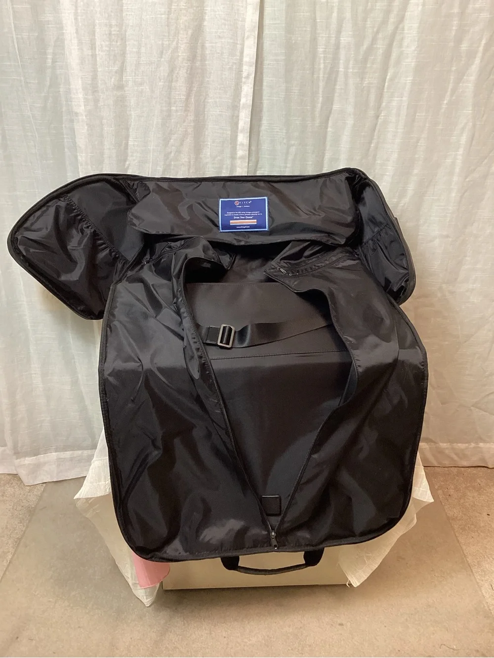 Stitch Golf Ultimate Garment Bag- Black